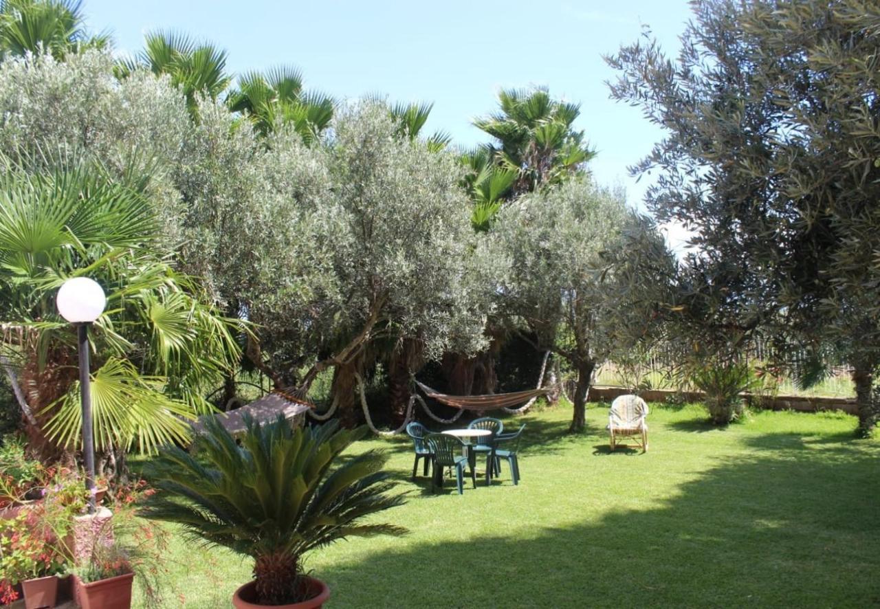 B&B Villa Del Sole Gizzeria Eksteriør billede